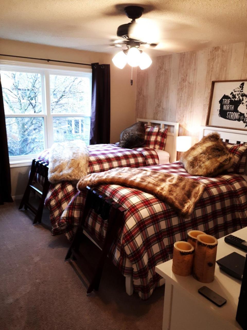 The Tartan House Bed & Breakfast Ajax Buitenkant foto