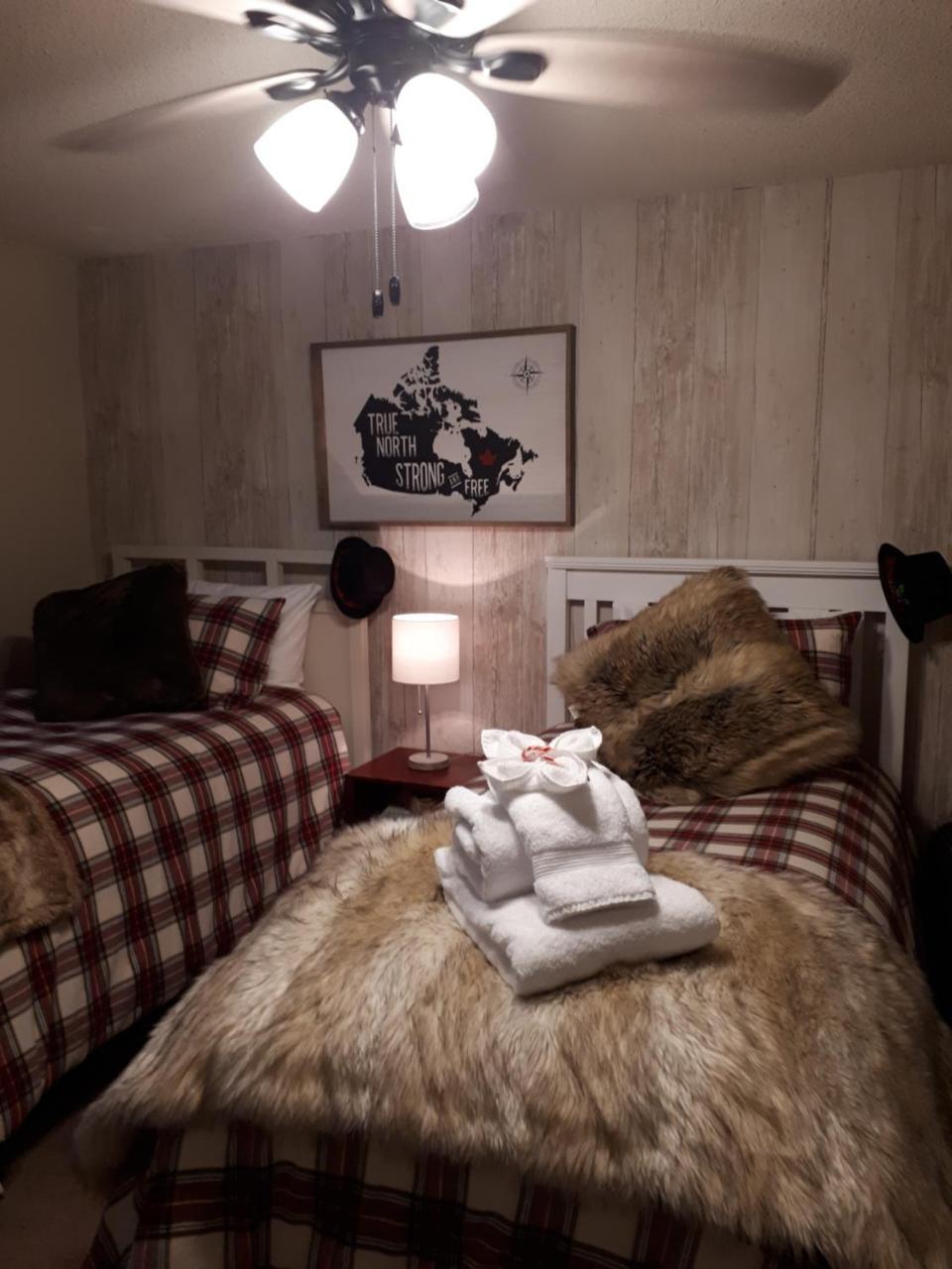 The Tartan House Bed & Breakfast Ajax Buitenkant foto